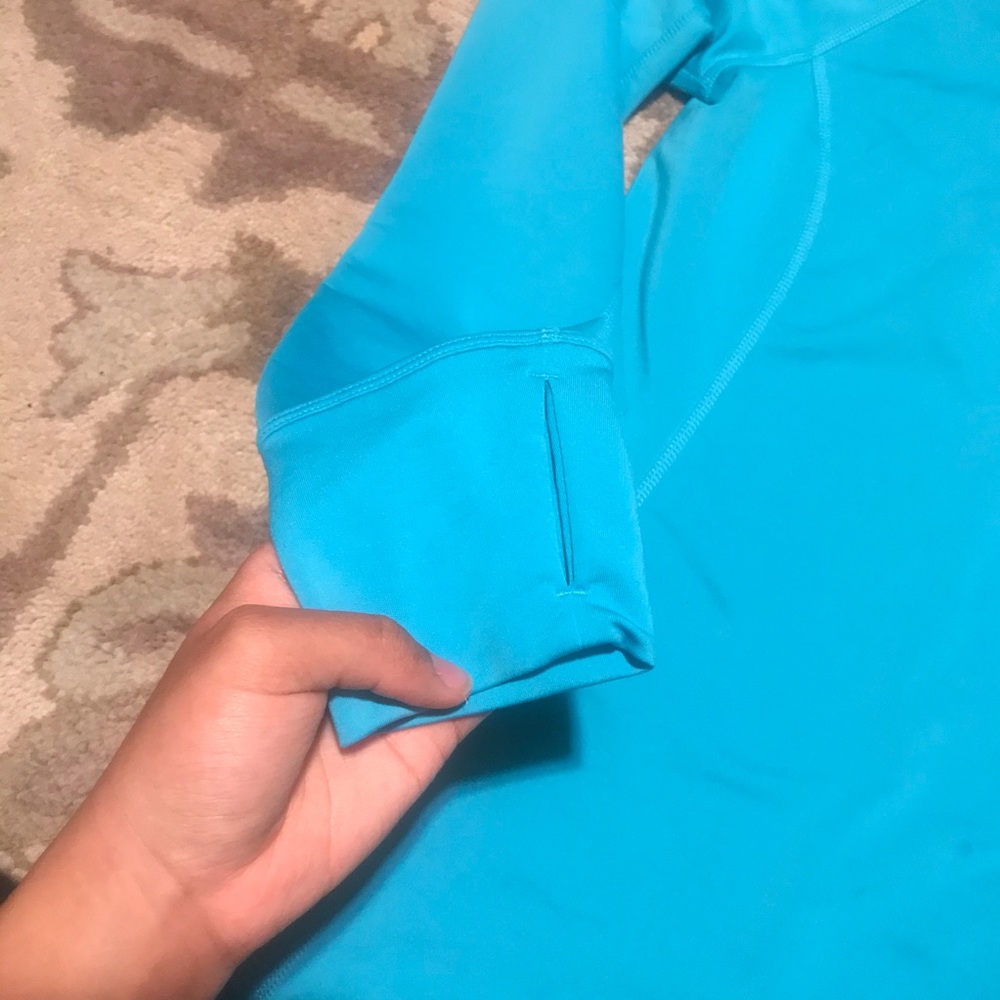 🔥2 for $30🔥Women’s Nike Jacket - Picture 3 of 5